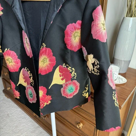 Grace Chuang New York Jacket - Picture 4 of 9